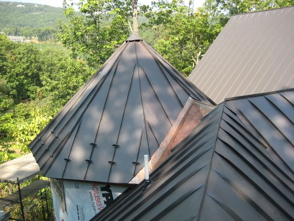 Professional Roof Tarp Installation by Craftsman Roofing in Lakeport
